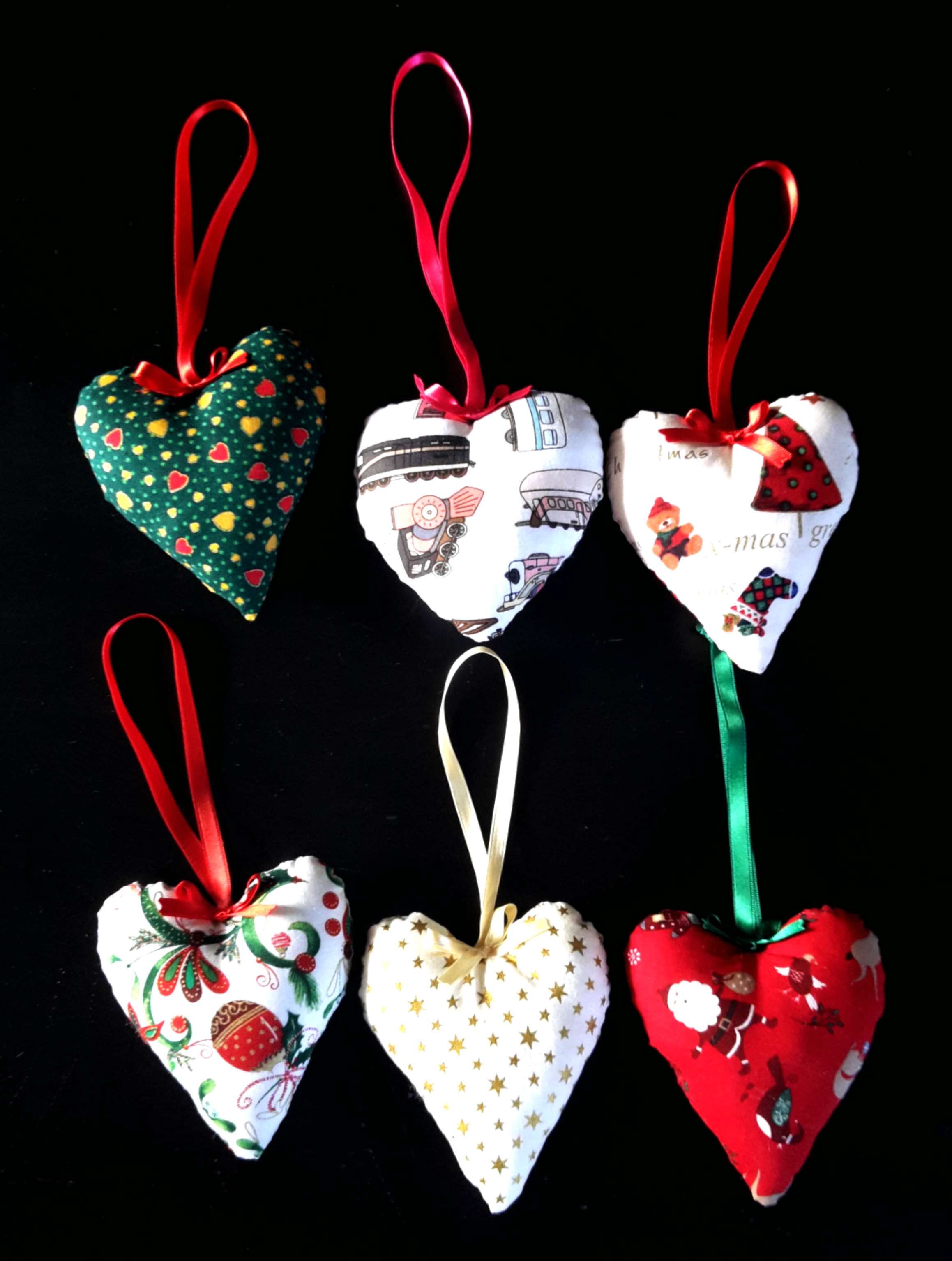 Corazones navideños