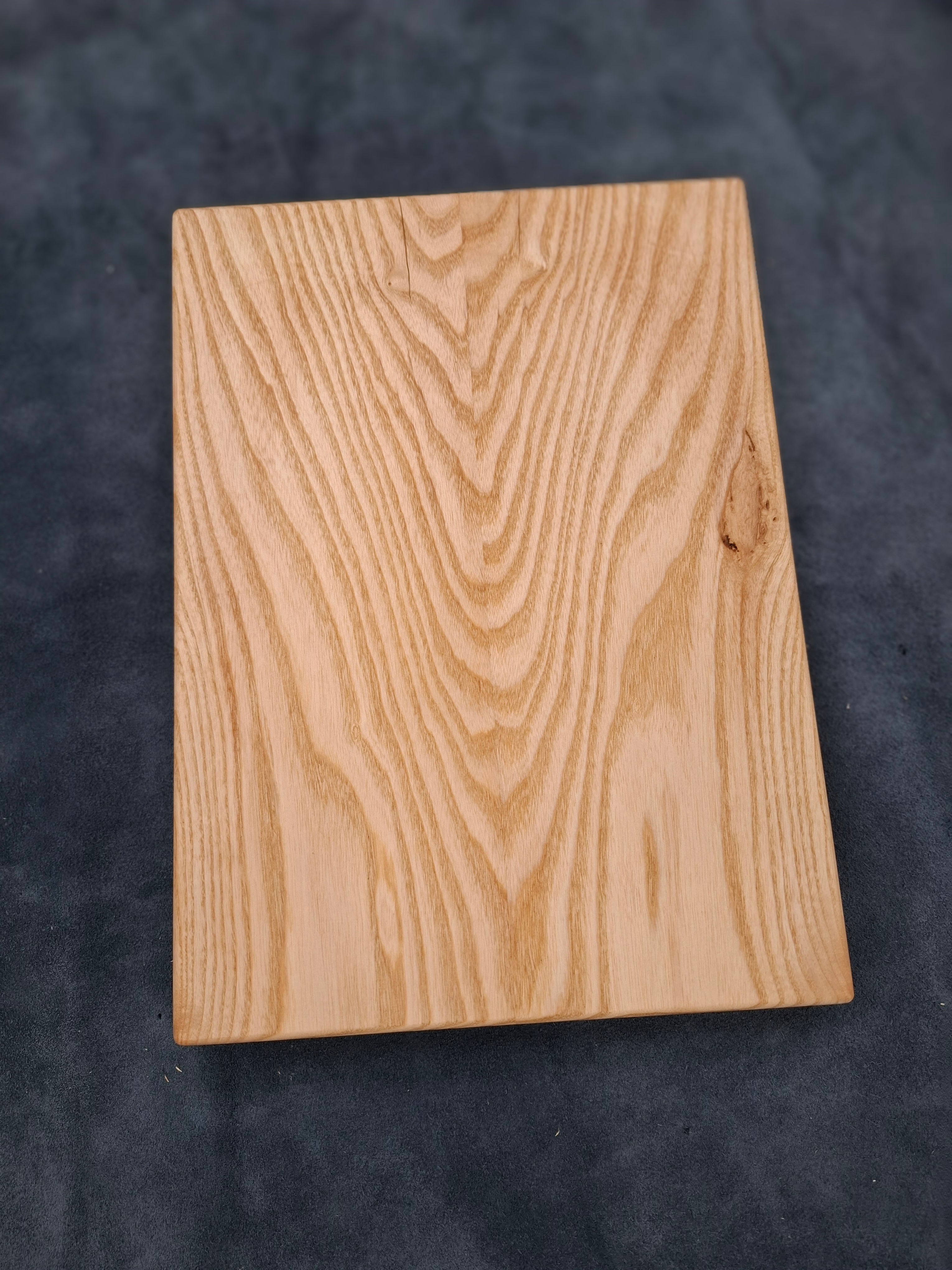 Bookmatched Ash chopping board 45mm thick #016