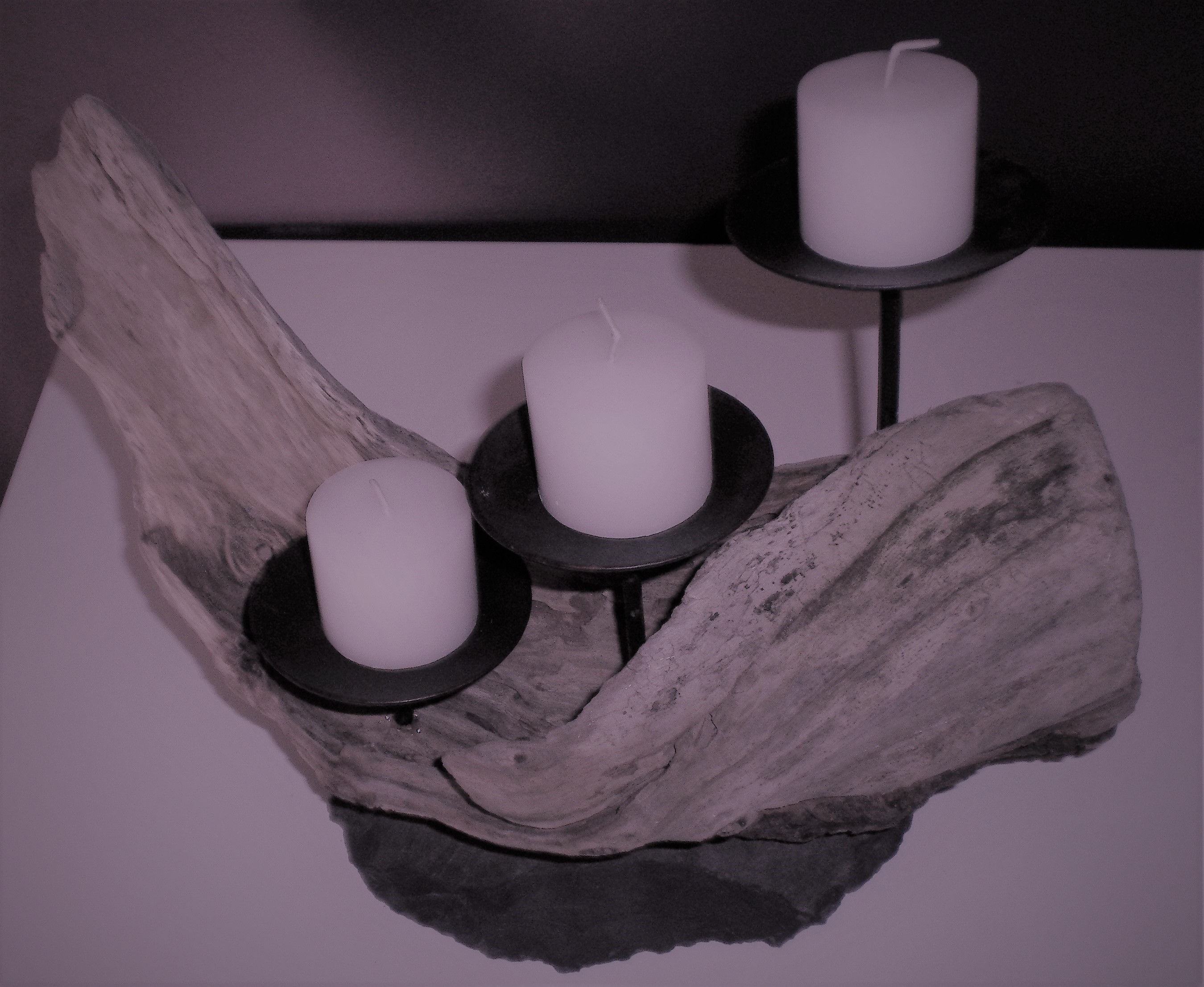 Bois flotté sculpté naturellement