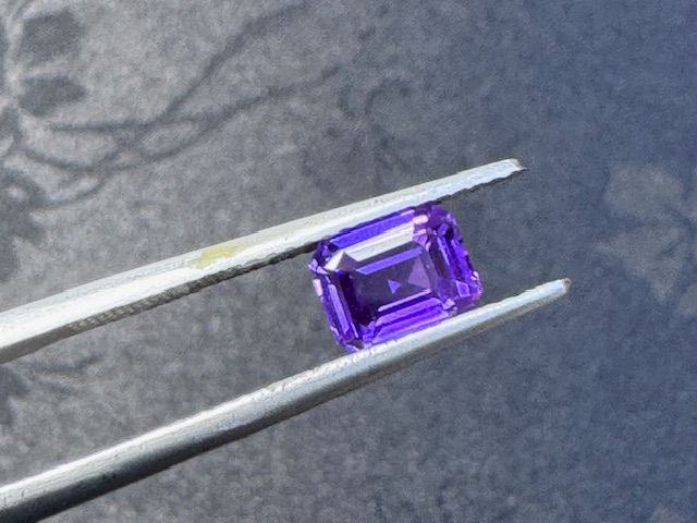 Recognising Exceptional Colour in High-Value Natural Gemstones