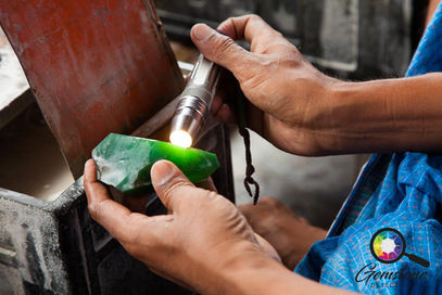 Clarity of the jade | Gemstone Detective