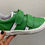 Thumbnail: Lage groene velcrosneaker met beschermtopje vooraan