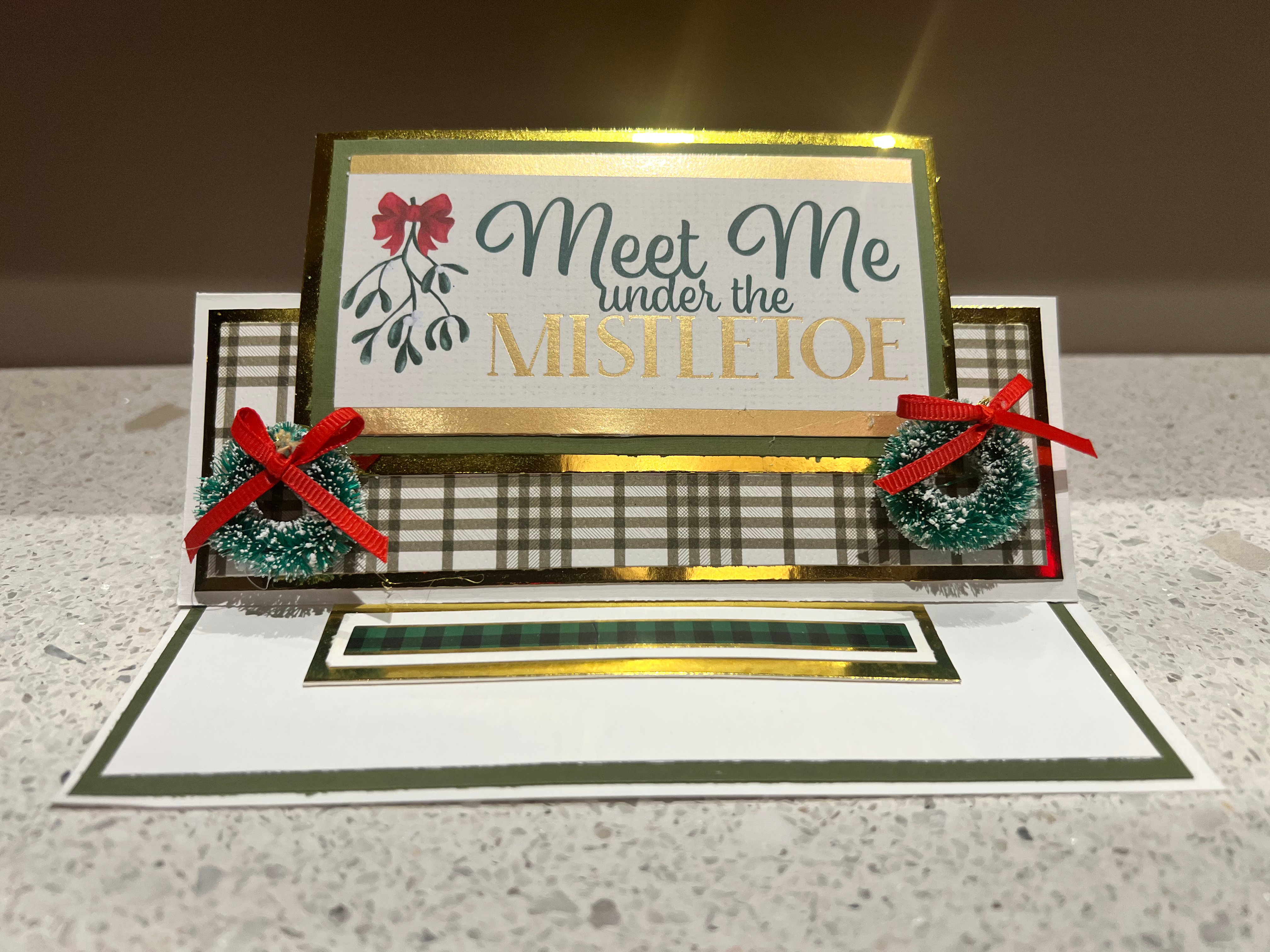 Green Plaid Wreath Easel Card