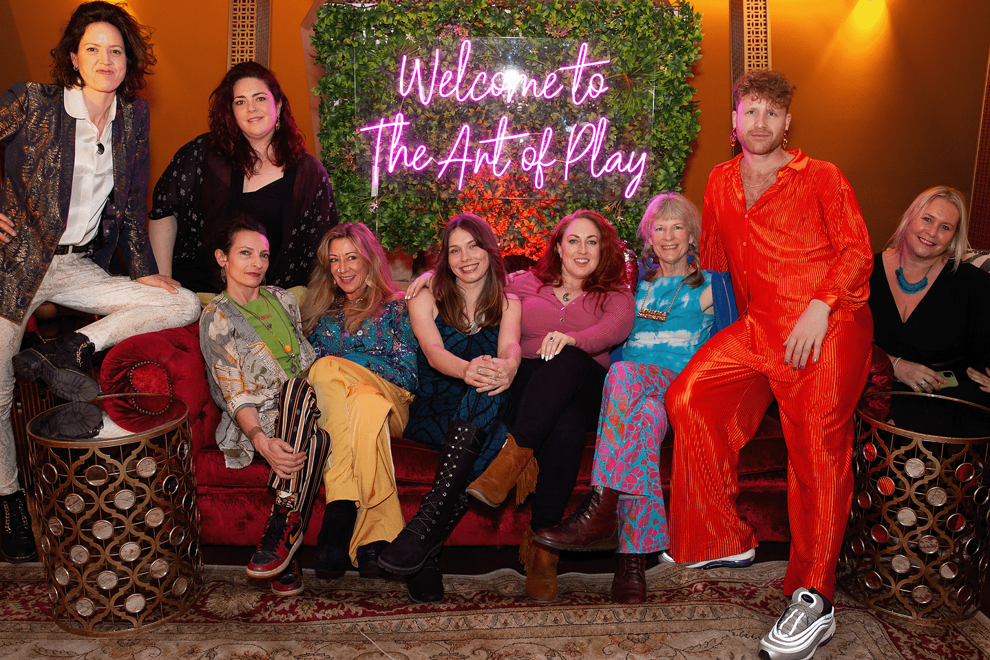 Friendworkshop_animation_1sec copy.gif