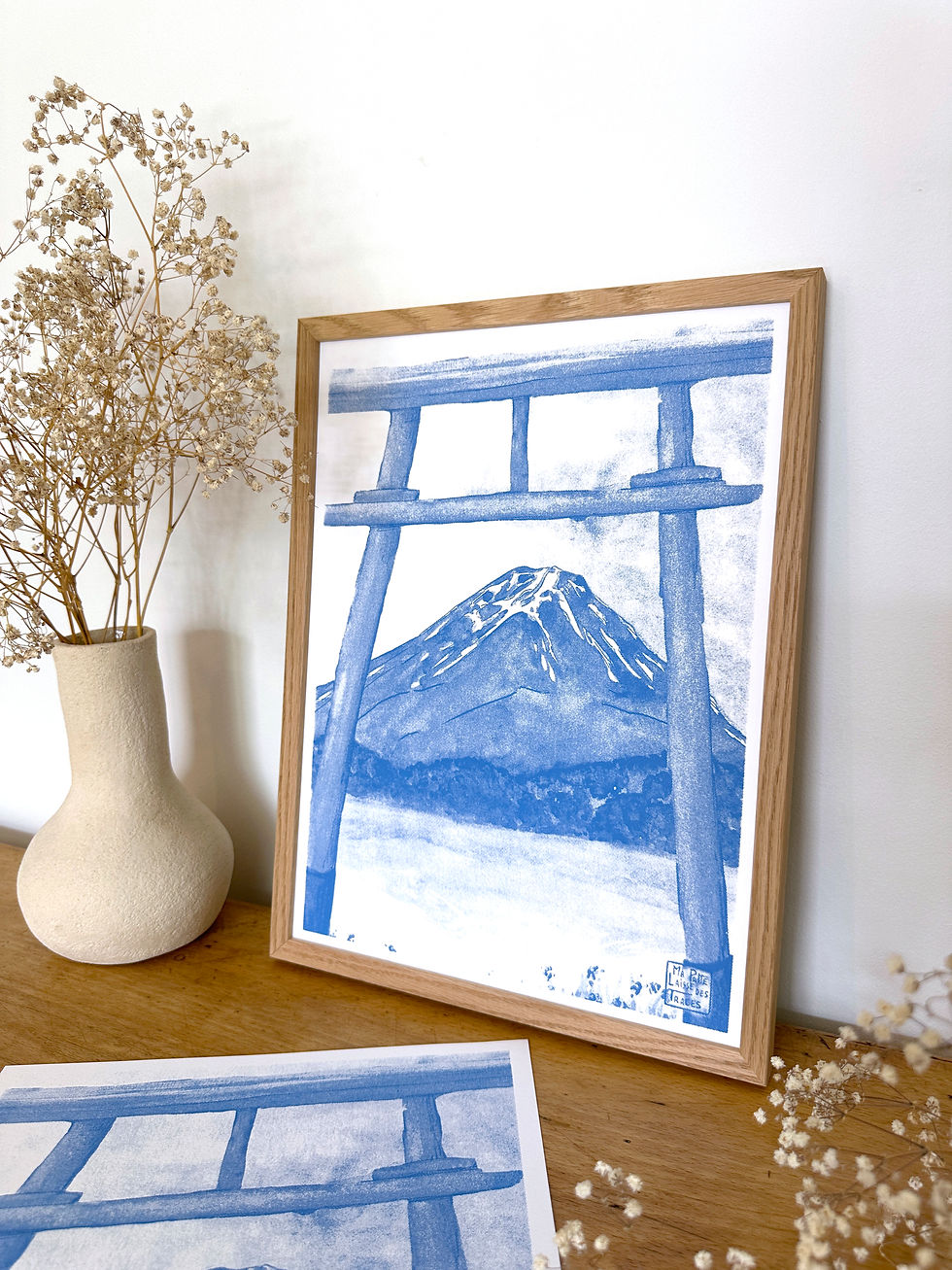 paysage japonais avec un torii