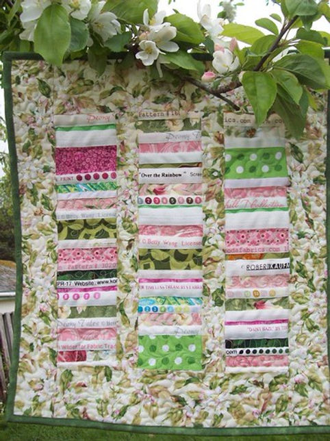 Project Quilting Week 2 - Apple Blossoms and selvages 