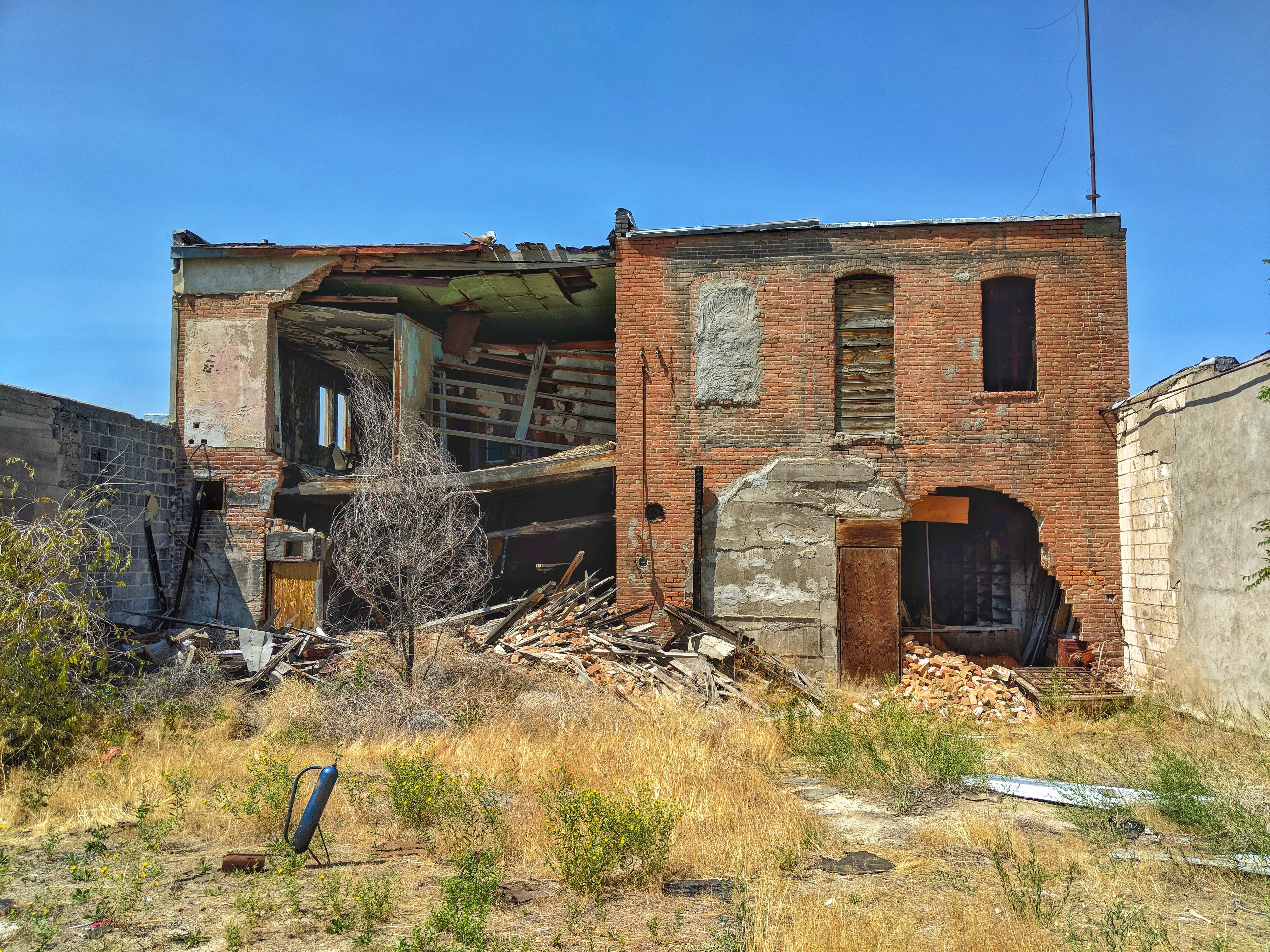 Crumbling