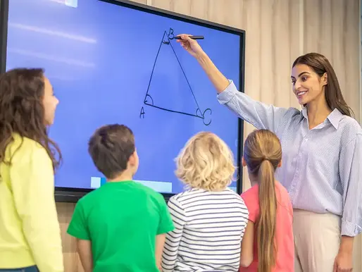 Interactive Whiteboards: A New Era of Visual Communication
