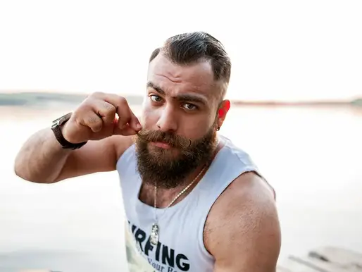Beard Curl Tips for Maintaining a Dapper Appearance