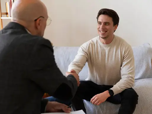 Bridging the Gap Between Life Coaching and Therapy