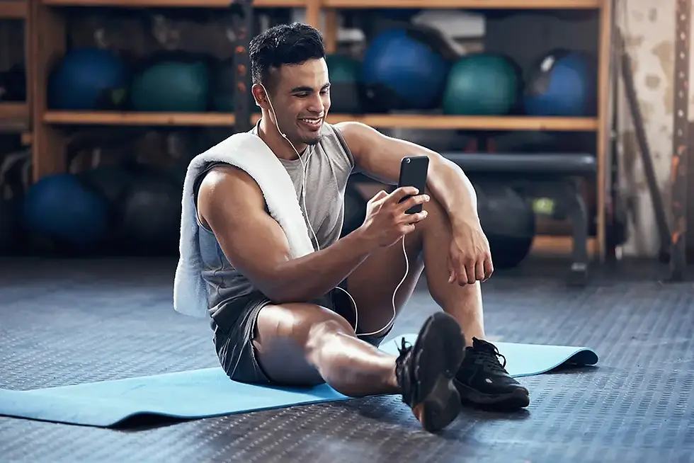 Best Strength Training Apps for Men to Log and Improve Workouts