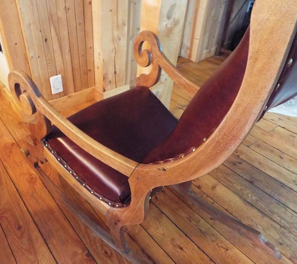 Miniature : 3700 Magnifique chaise berçante provenant du vieux Québec