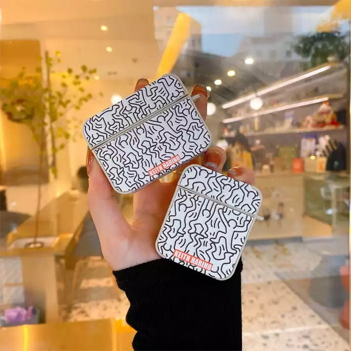Keith Haring minimalist case with keychain