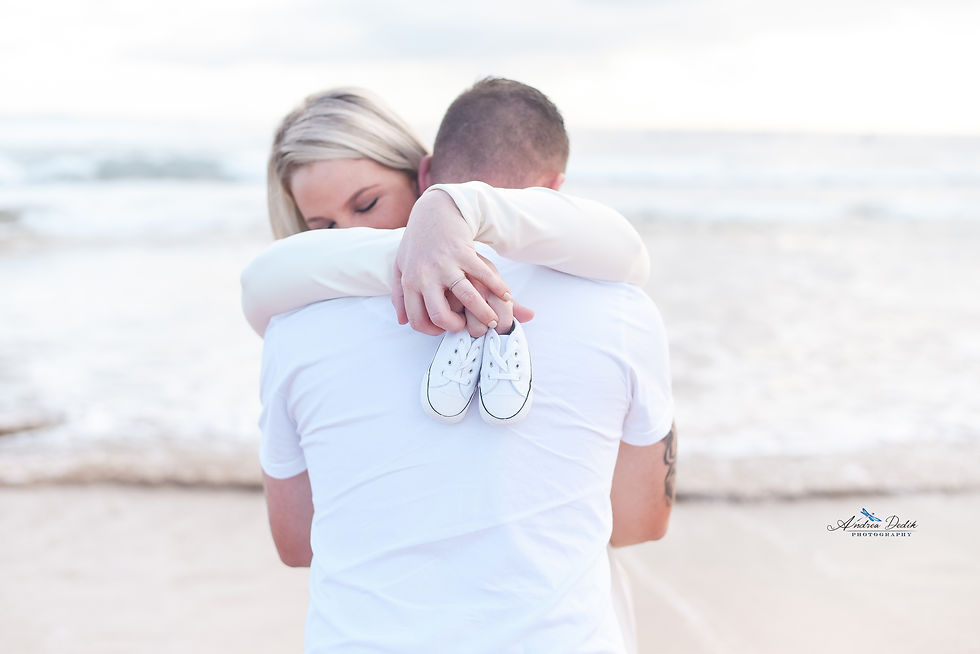 Katrina's sunrise maternity photo shoot