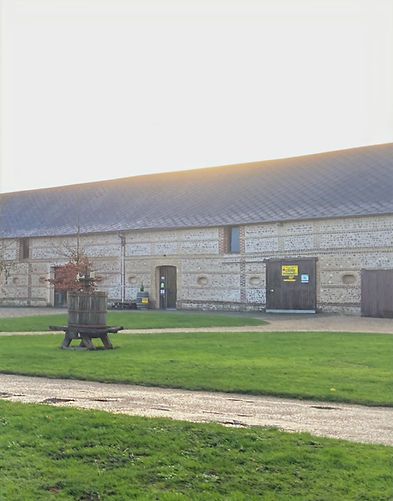 Façade de la cave de la ferme