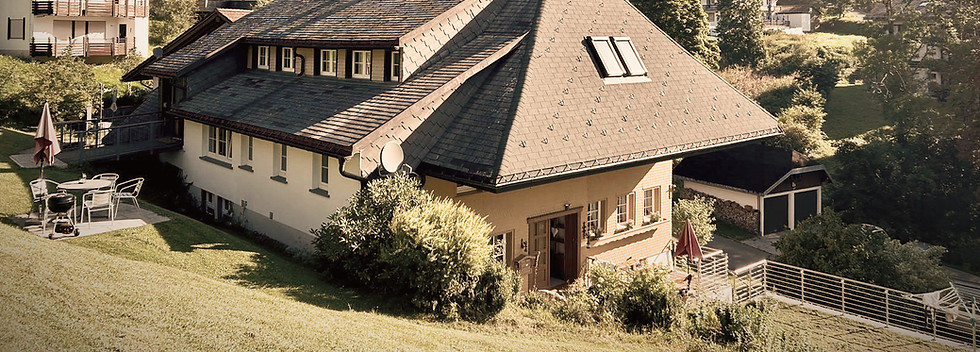 Berghof Almzeit garden view