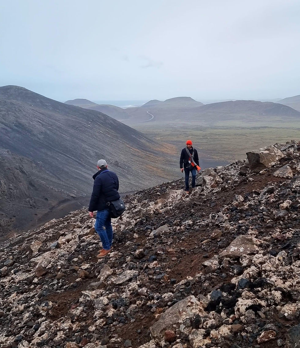 Hike overview to fagradalsfjall volcano from path C