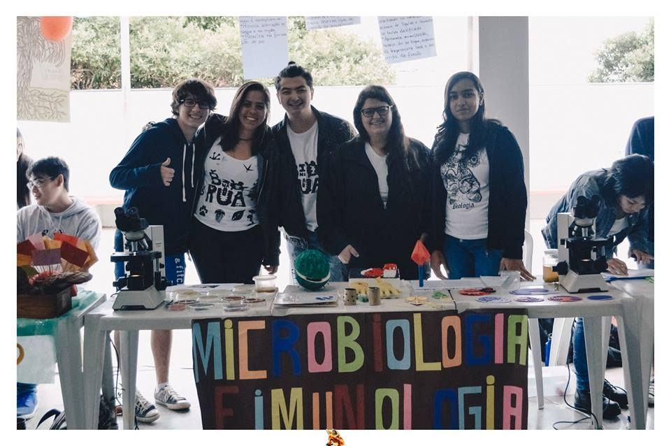 Bancada de Microbio e Imuno