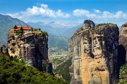 Meteora_Monasteries_Tour_Taxiwave_2