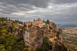 Meteora_Monasteries_Tour_Taxiwave_4