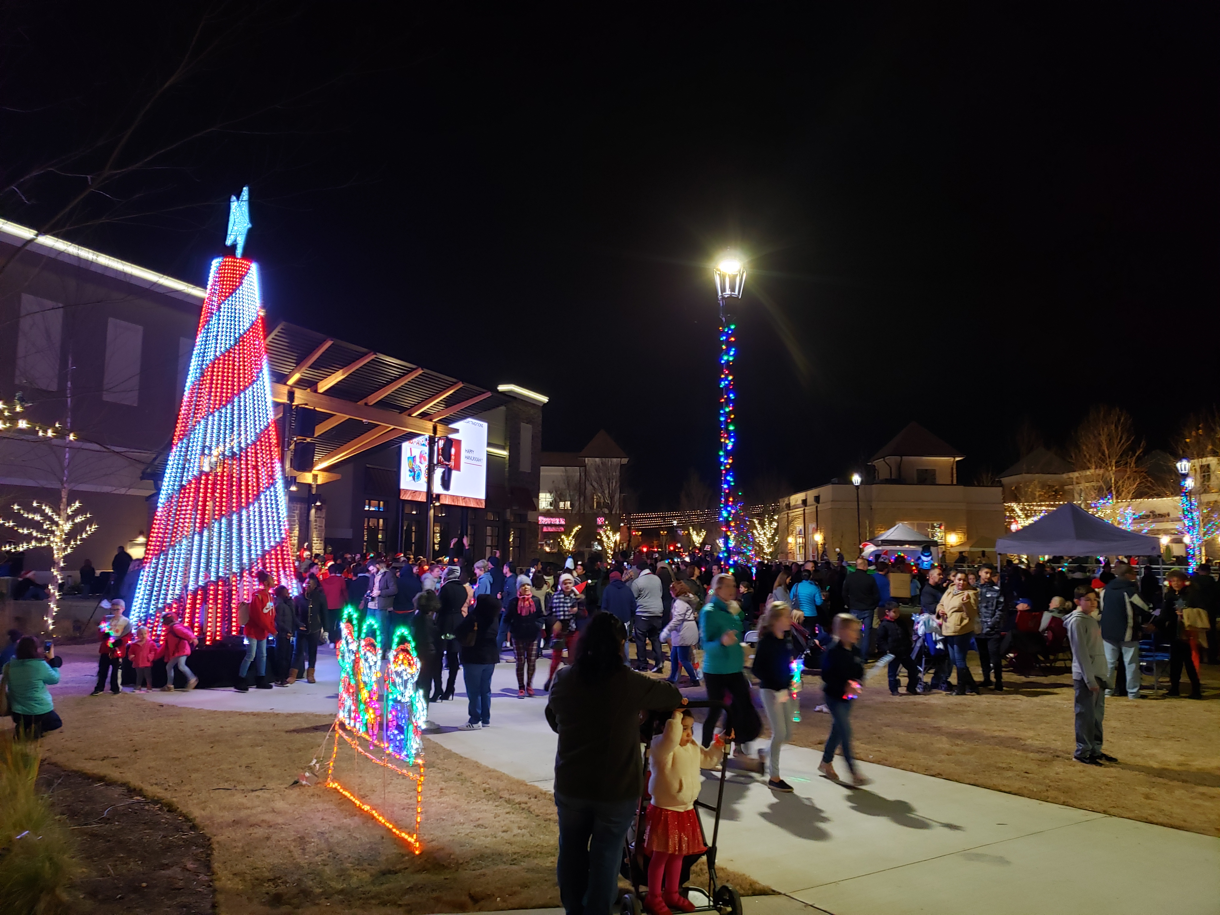 Projects of Illuminating Design Atlanta Christmas Lighting