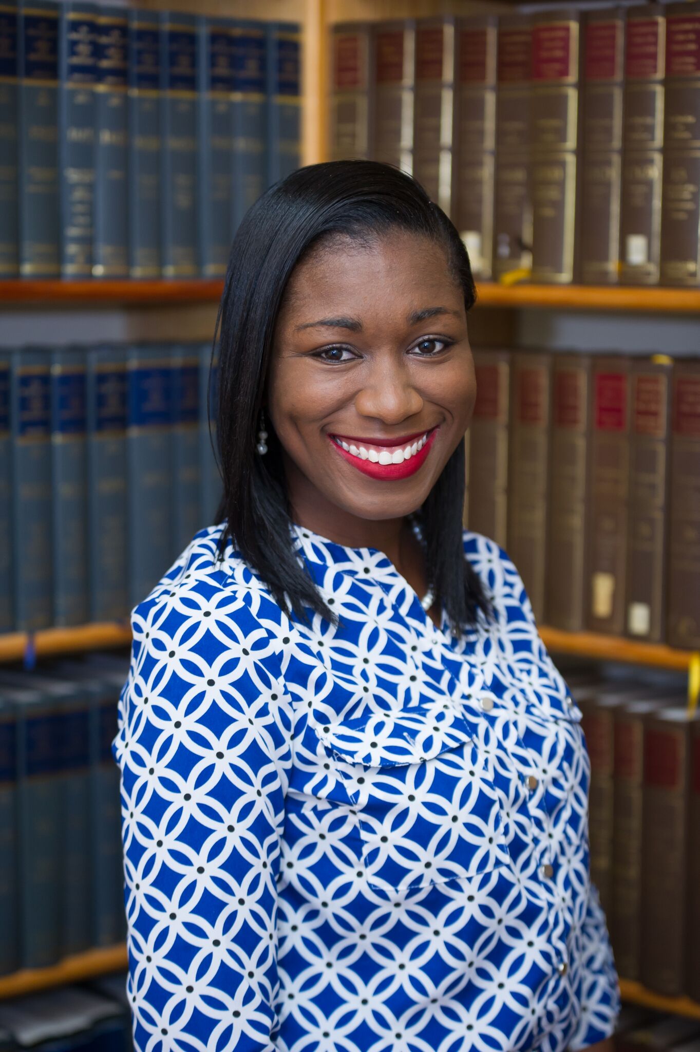Alicia C Lawrence