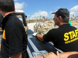 254692_2102051522287_5078353_n