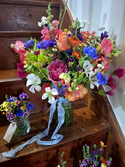 Sustainable wedding flowers