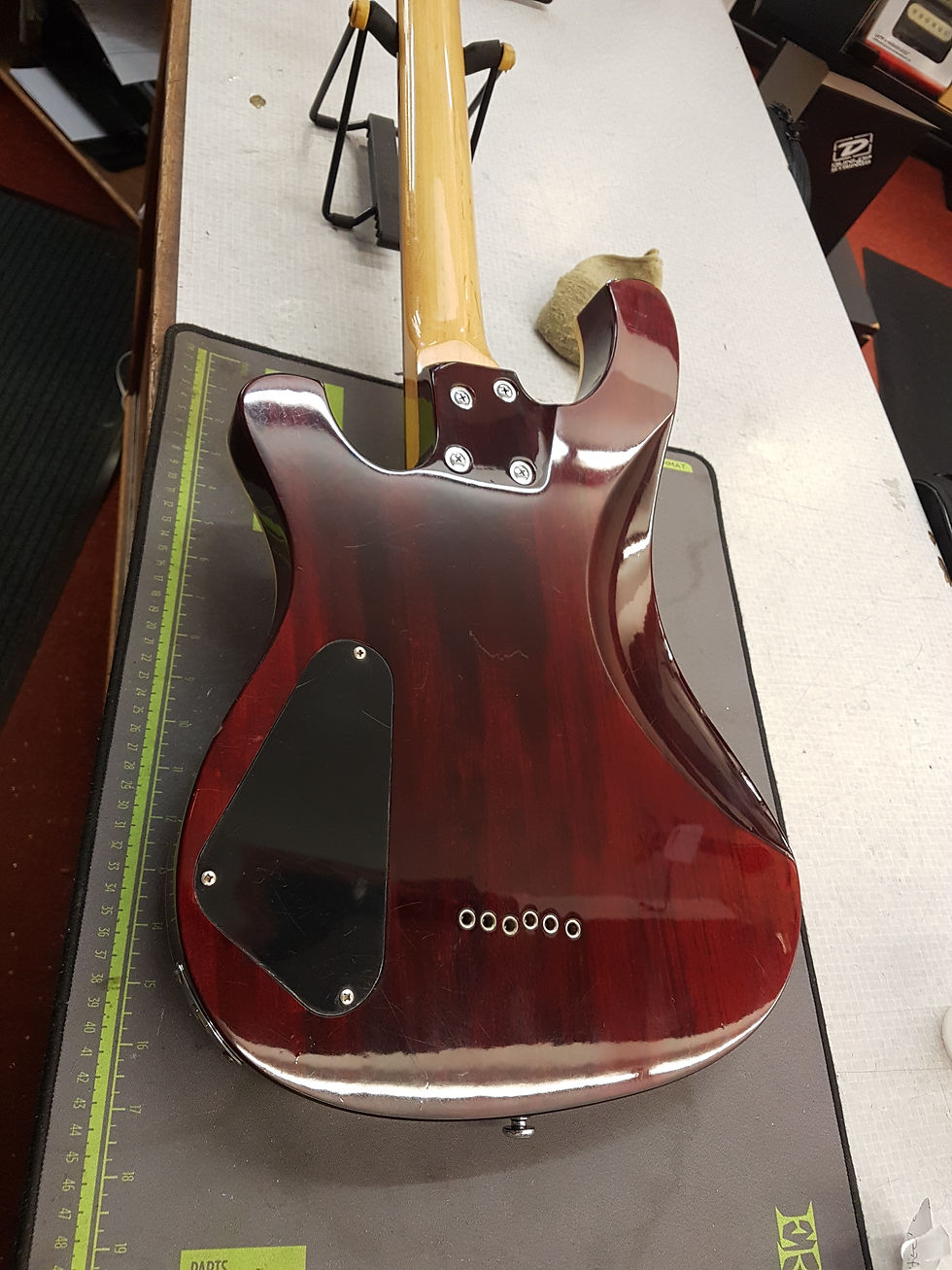 Thumbnail: Pre-owned Schecter 006 Extreme diamond series with padded gig bag