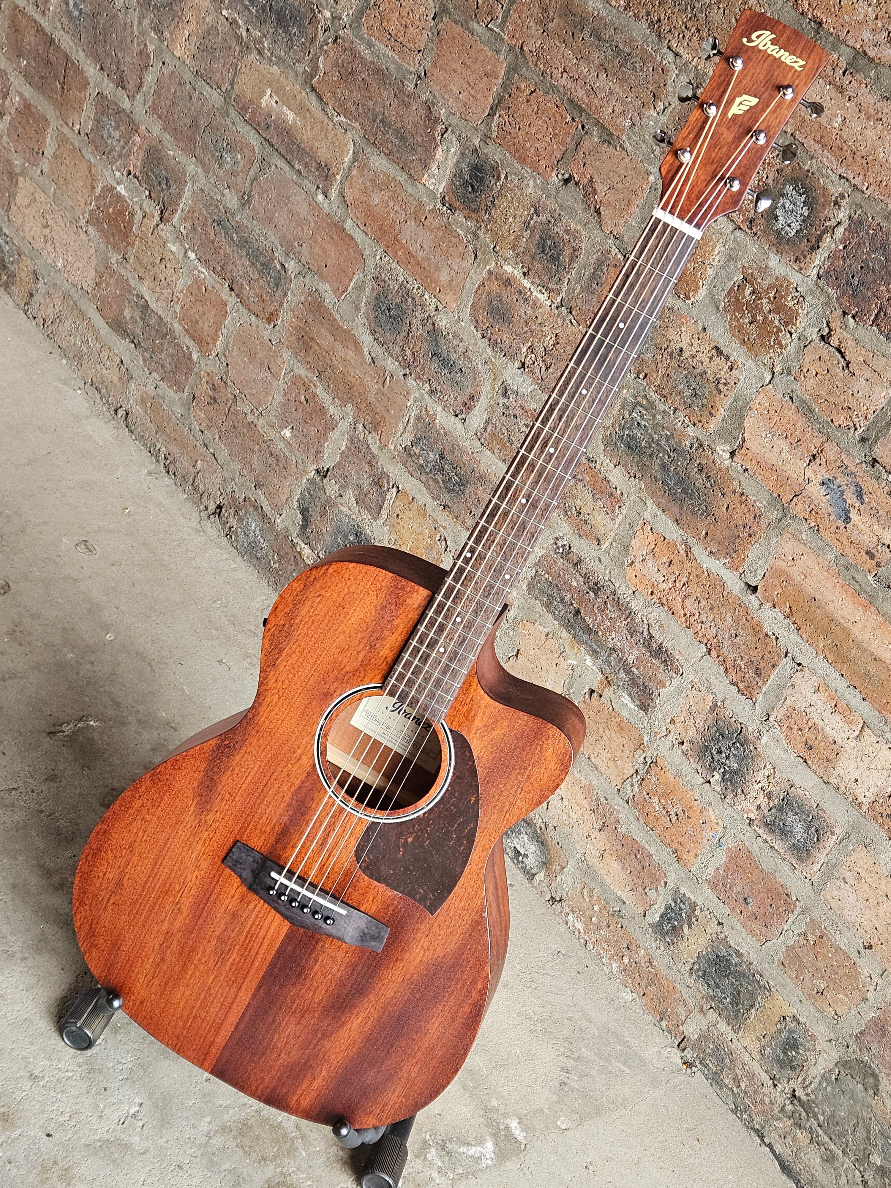 Ibanez PC-12MHCE