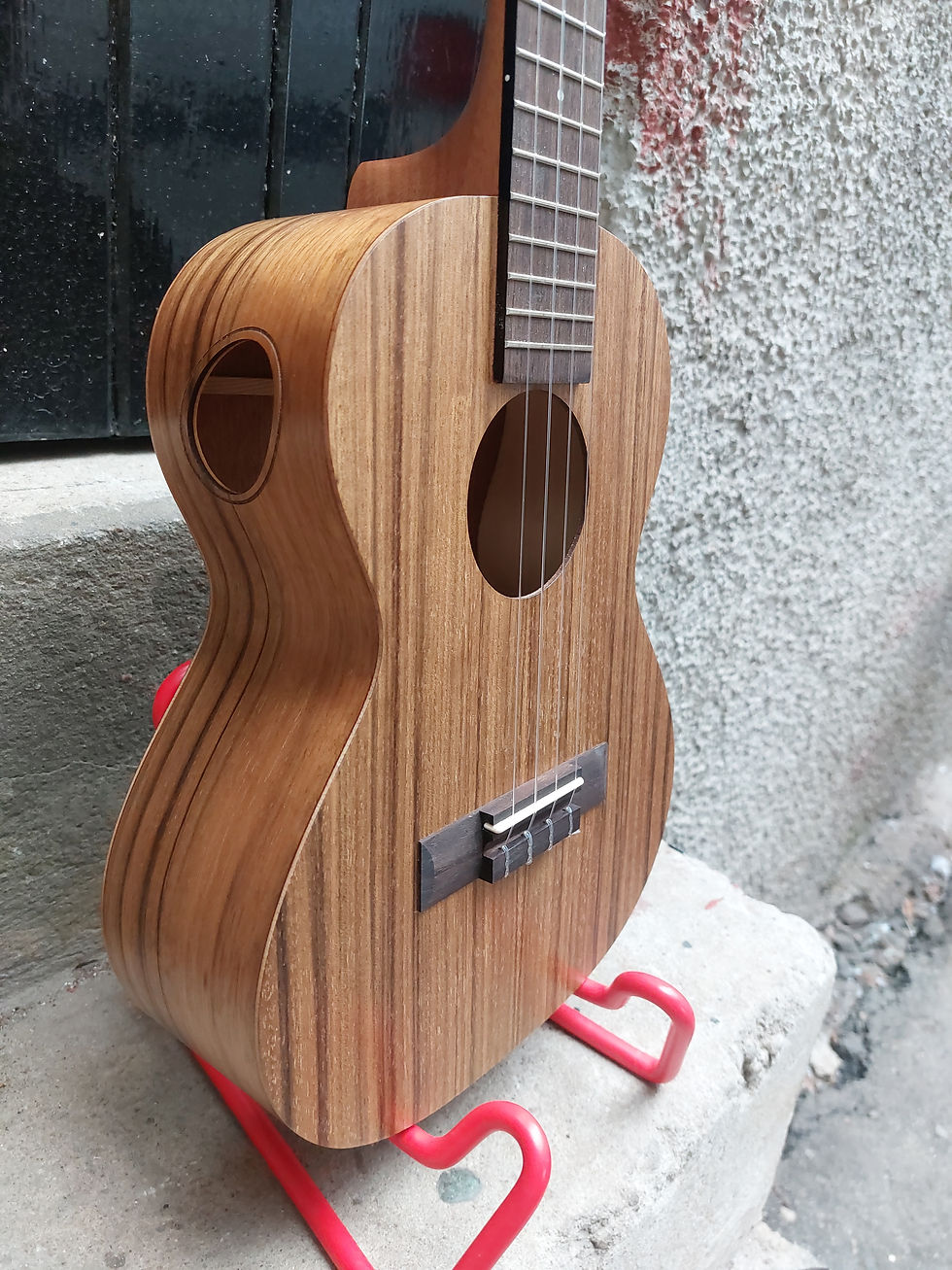 Kai KTI-20 tenor ukulele