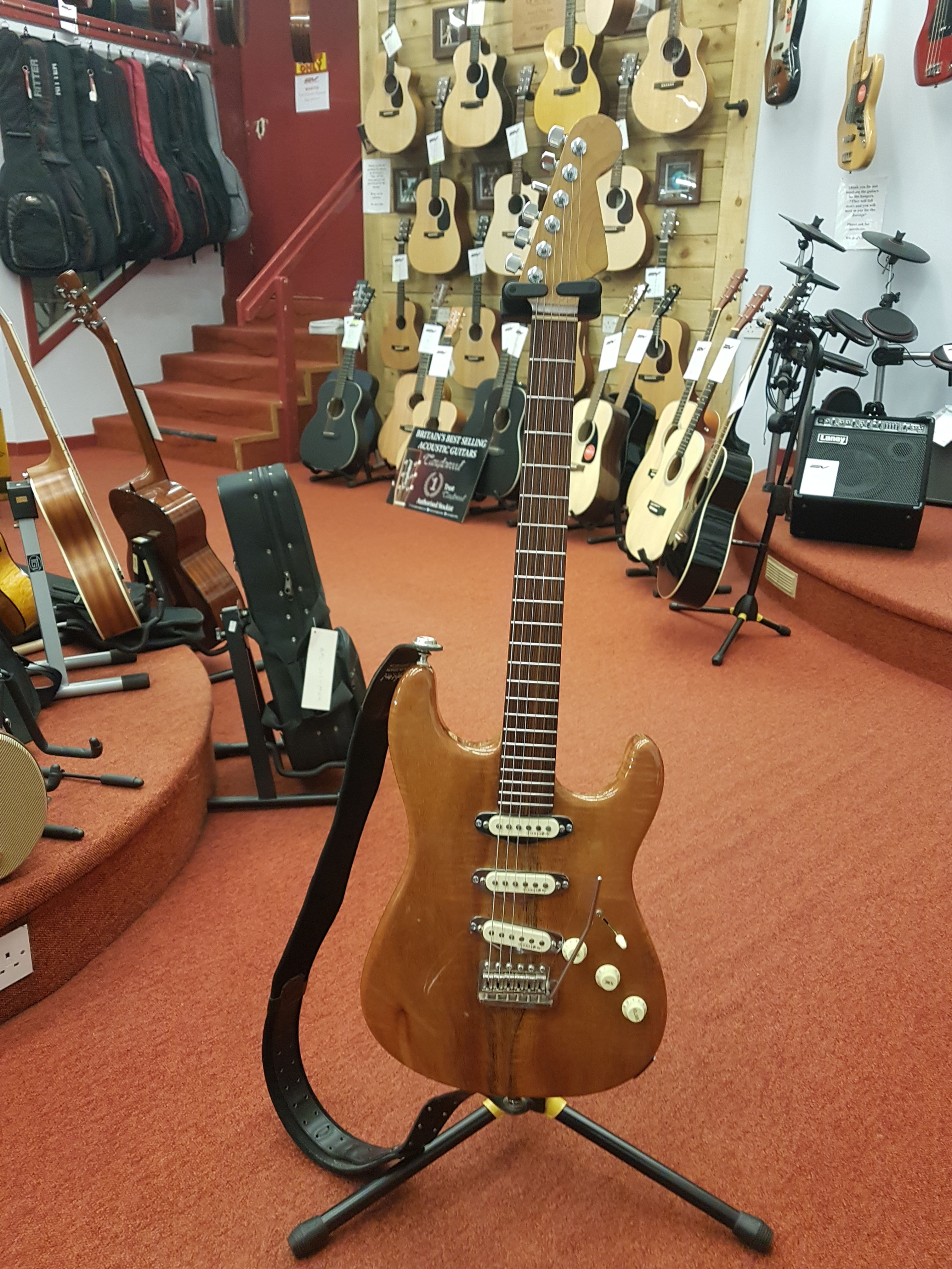 Pre-owned Warmoth strat O caster