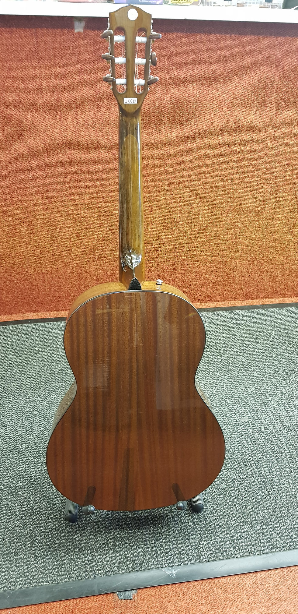 Thumbnail: Fender CN-60S