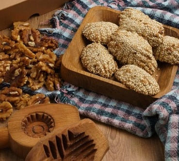 Küçük resim: Tahinli Cevizli Kömbe - 400 GR