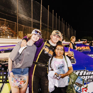 ASW Autograph Night & Mother’s Day 