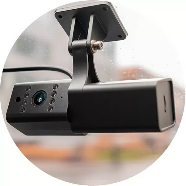 dualcam1-60c99b9948162-medium.webp