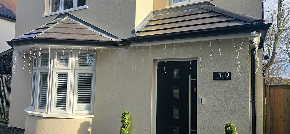 Integrating Seamless Gutters in New Builds for Porch and Bay Window Connections