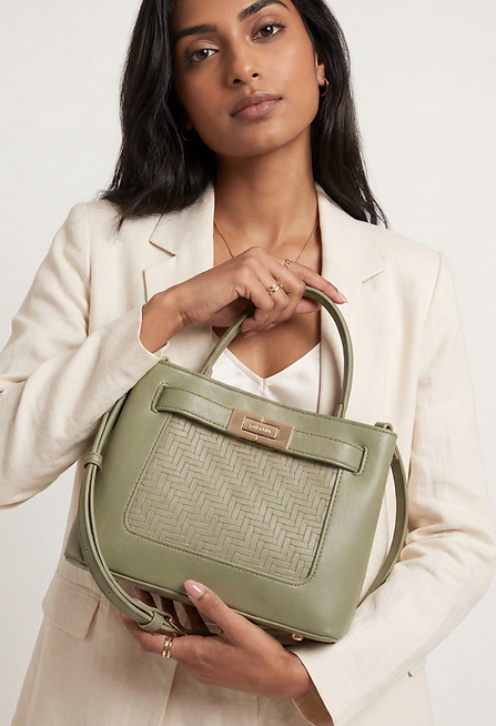 Bag Showcase Shot.png