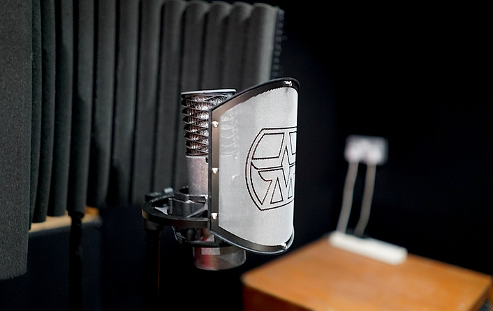 ASTON MIC Vocal Booth.jpg