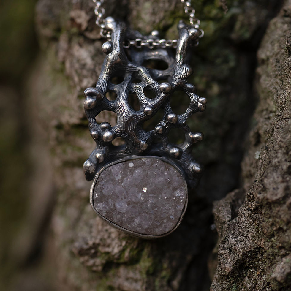 Прев'ю: PINK CHALCEDONY WOVEN CHARM