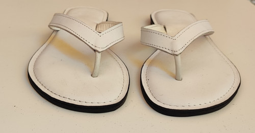 Sandales Cuir Blanc RONDINI – Tongs Confortables, Pointure 39, Style Méditerranéen