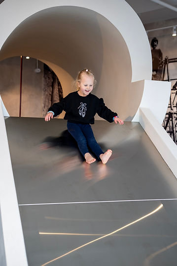 GULLIVEROPENING (28).jpg.jpeg