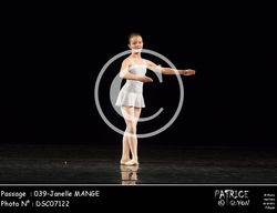 039-Janelle MANGE-DSC07122