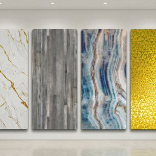 Placas de mármore flexível expostas na parede