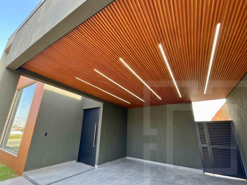 Ripado instalado no teto com fitas de led