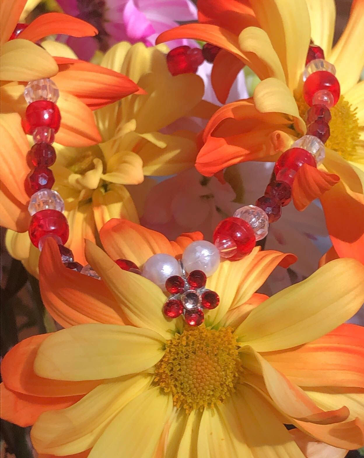 Red flower beaded necklace 🌹