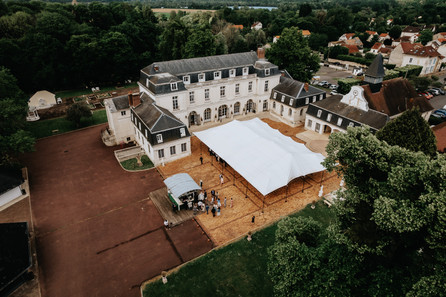 Photographie prise par Thomas Beauquesne vue aérienne par drone du Château Arribas en Seine-et-Marne