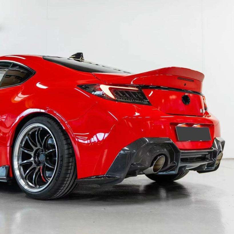 サムネイル： TOYOTA 86 (ZN8,2022ｰ IN)カーボン・リアディフューザー