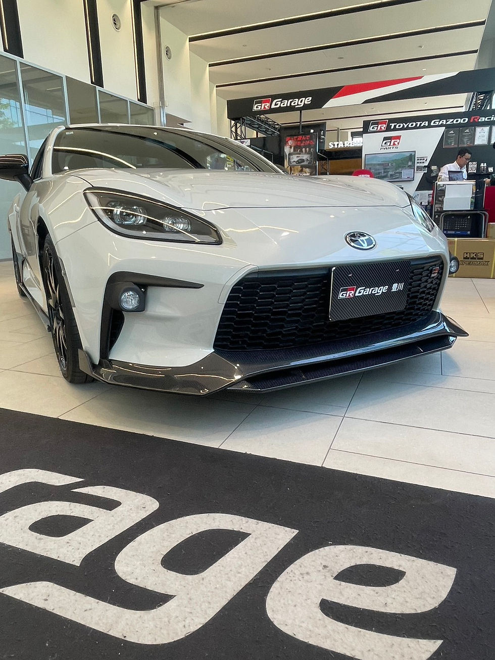 NTP名古屋トヨペット株式会社GR Garageとfan.carbonのコラボレーション第一弾
