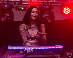 CALIFORNIA PARTY-0368